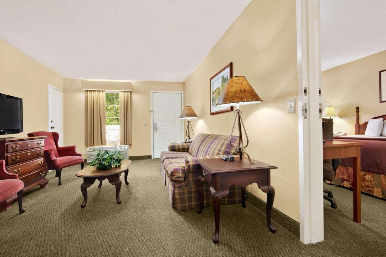 Baymont By Wyndham Eufaula Hotell Eksteriør bilde